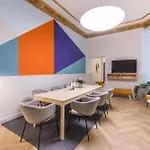 Dilo 150 Sqm Modern Historic For 12 Guests Apartment