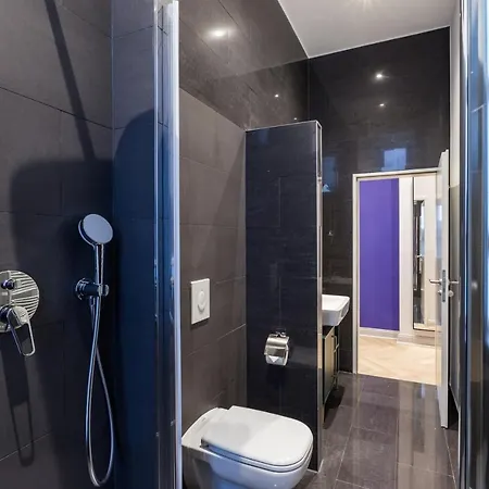 Dilo - Large For Groups & Families 160 Sqm Appartement *