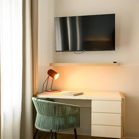 Dilo 150 Sqm Modern Historic For 12 Guests *