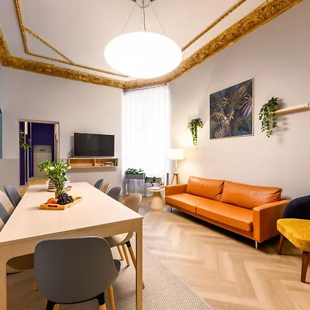 Dilo Apartment