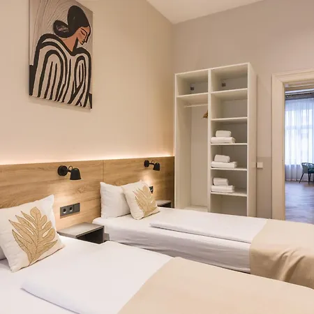 Dilo Apartments 150 Sqm Modern Historic Apartments For 12 Guests برلين