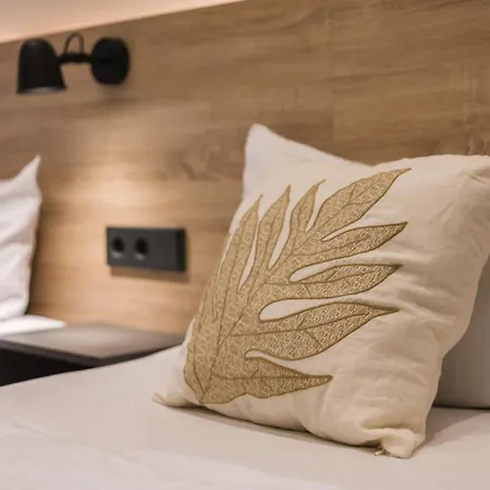 Apartmán Dilo Apartments 150 Sqm Modern Historic Apartments For 12 Guests *