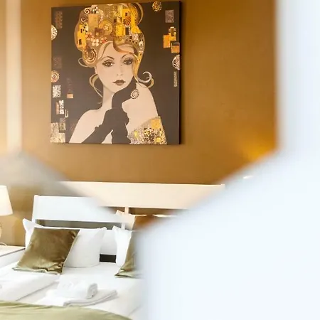 Dilo 150 Sqm Modern Historic For 12 Guests *