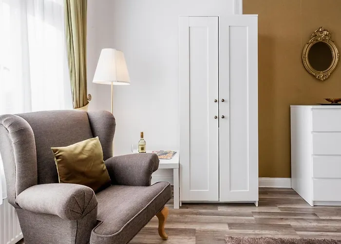 Dilo Apartments 150 Sqm Modern Historic Apartments For 12 Guests *