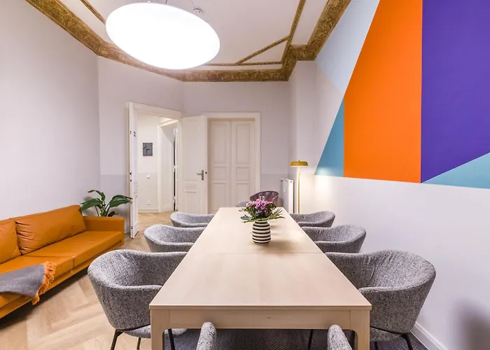 Dilo Apartments 150 Sqm Modern Historic Apartments For 12 Guests *