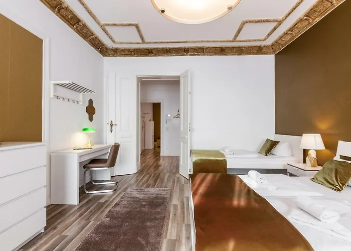 Dilo Apartments 150 Sqm Modern Historic Apartments For 12 Guests