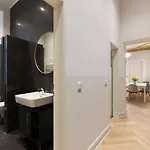 Dilo Apartments 150 Sqm Modern Historic Apartments For 12 Guests *