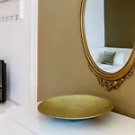 Dilo Apartments 150 Sqm Modern Historic Apartments For 12 Guests *