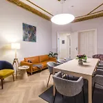 Dilo Apartments 150 Sqm Modern Historic Apartments For 12 Guests * ברלין