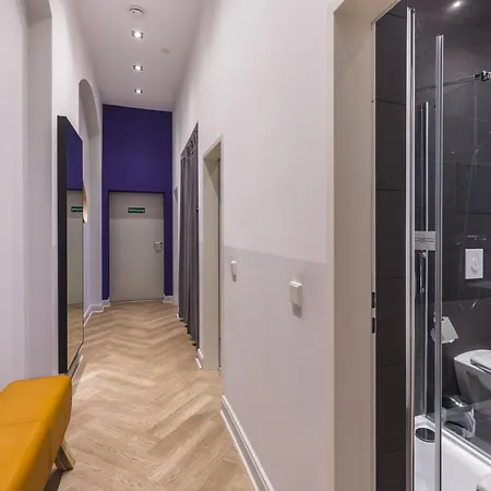 Dilo Apartments 150 Sqm Modern Historic Apartments For 12 Guests