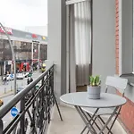 Dilo Apartments 150 Sqm Modern Historic Apartments For 12 Guests Διαμέρισμα