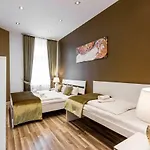 Dilo Apartments 150 Sqm Modern Historic Apartments For 12 Guests *