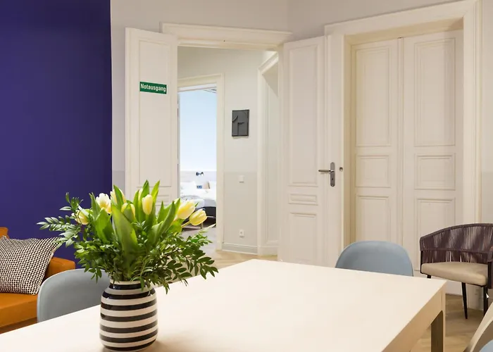 Dilo Apartments 150 Sqm Modern Historic Apartments For 12 Guests ベルリン