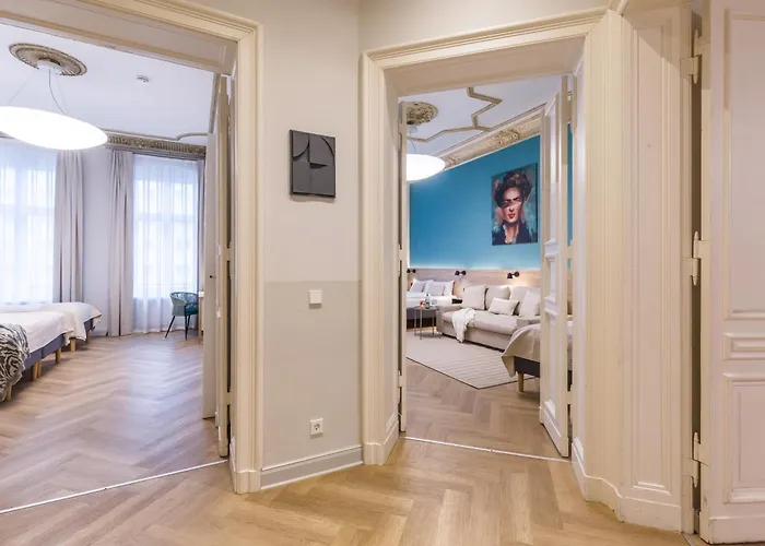 Dilo Apartments 150 Sqm Modern Historic Apartments For 12 Guests *